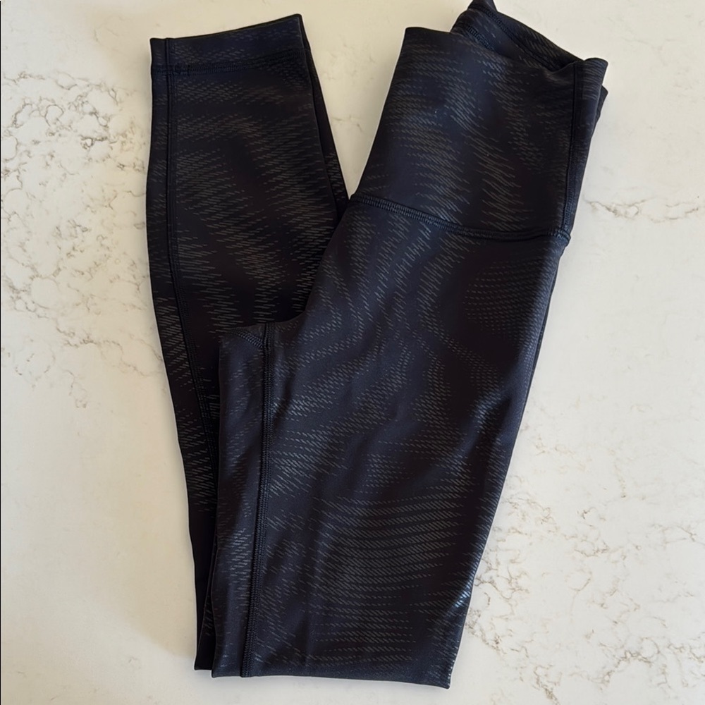 Wunder train high rise leggings size 2 EUC